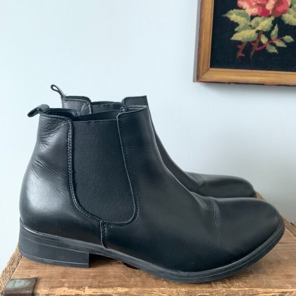 ALDO | Size 10 Women’s black Wicoeni Chelsea boots - Picture 2 of 6